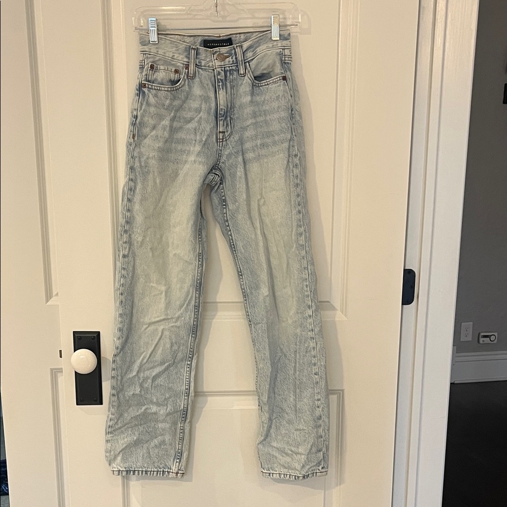 Aeropostale Light Wash Straight Leg Jeans